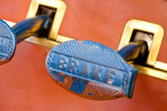 What is Brake Fade: Understanding its Causes and Solutions
