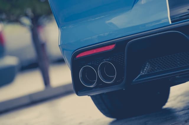 5 Winter-Specific Tips for Car Exhaust Maintenance